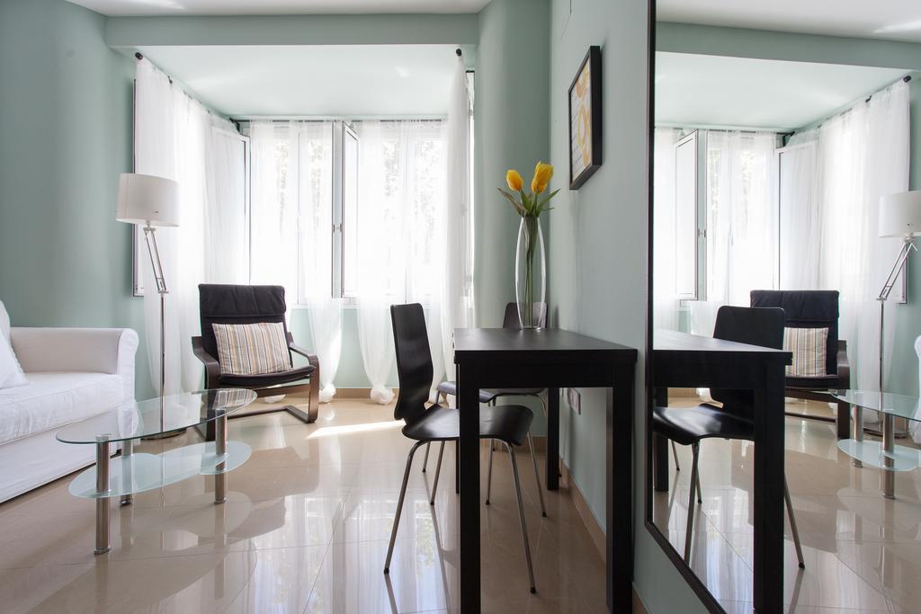 Apartamentos Edificio Constitucion Sevilla Cameră foto