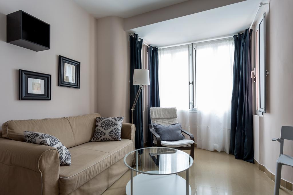Apartamentos Edificio Constitucion Sevilla Exterior foto